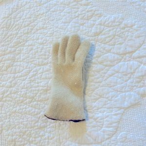 Cashmere child’s gloves